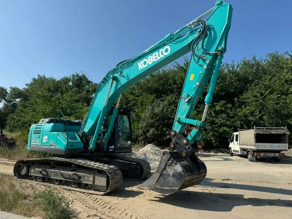 Kobelco lánctalpas kotrógép
